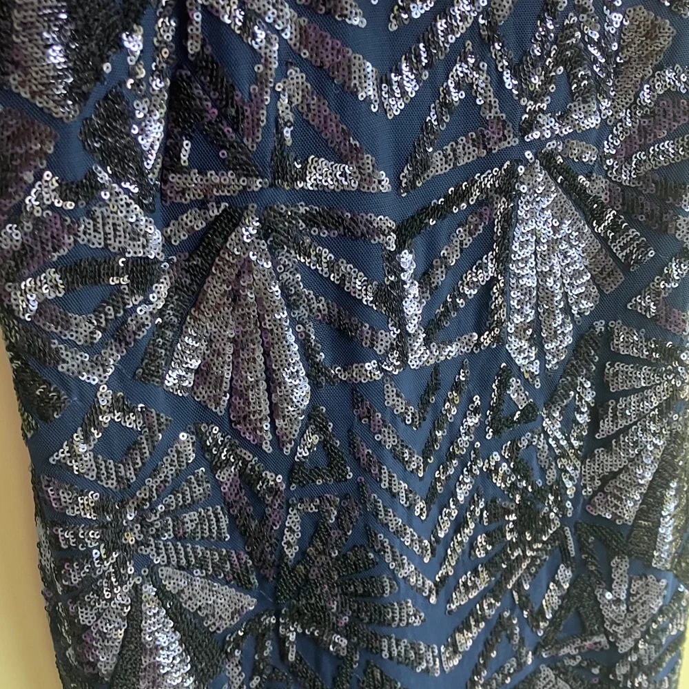 DRESS THE POPULATION Navy Tabitha Sequin Mesh Minidress Women’s Size L GUC - Picture 3 of 7